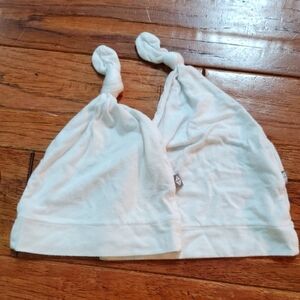 Kyte Baby White Knotted Baby Hats
